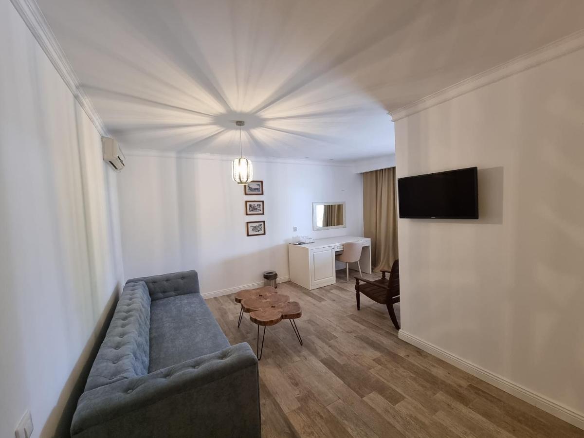Hotel Sunrise Crișan Eksteriør billede